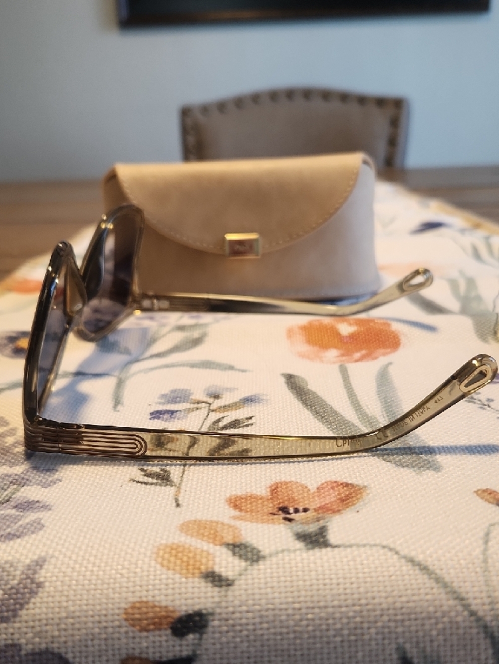 Chloé Beige Oversized Sunglasses with Gradient Gray Lenses - Picture 13 of 15
